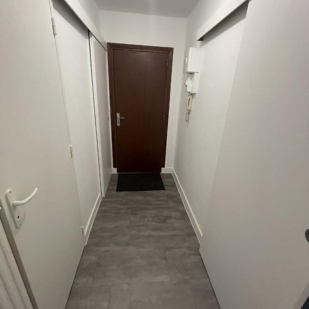 Logement Neuf A Proximite Du Centre Ville Avec Parking Limoges Bagian luar foto